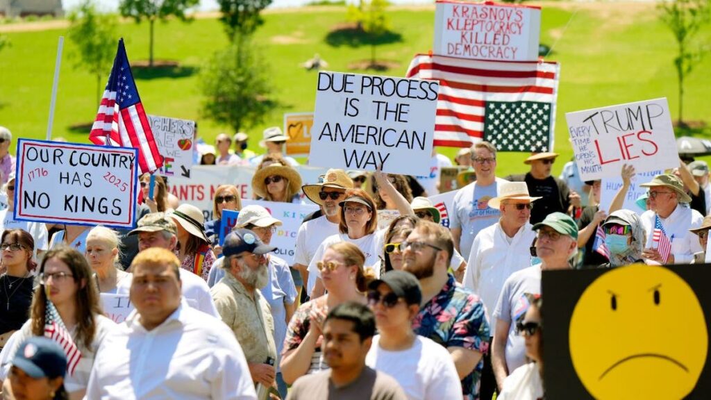 Can Trump Administration deport Green Card headlines? This is what rights they have in the United States