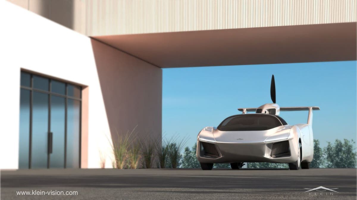 Car flying with a 620 mile range scheduled for the next release